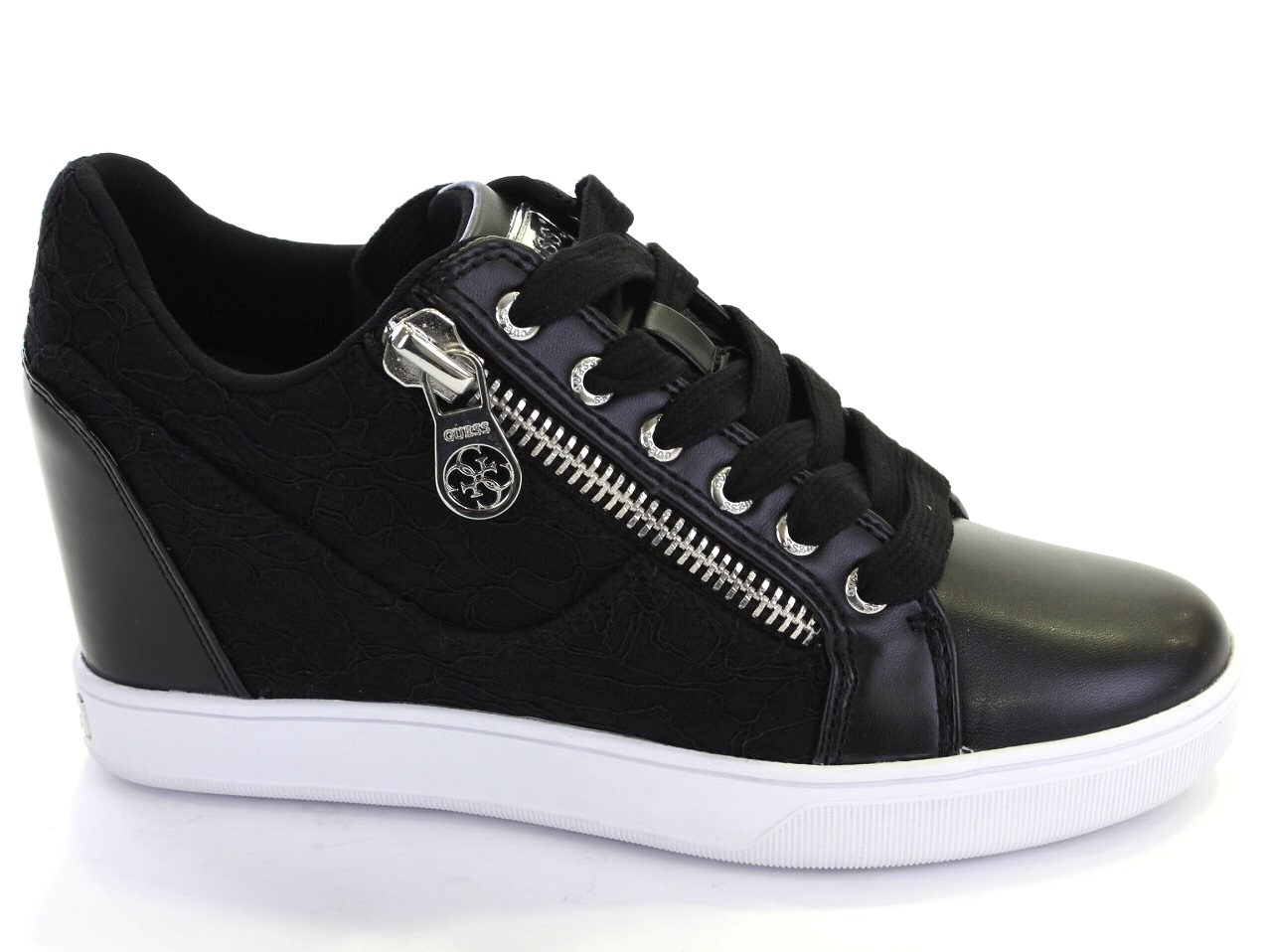 sneaker guess outlet
